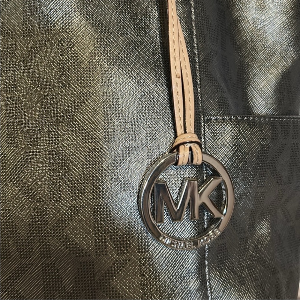 Michael Kors MK Metallic Brown Purse Shiny Handbag Bag Charm Leather Straps EUC - Picture 3 of 17